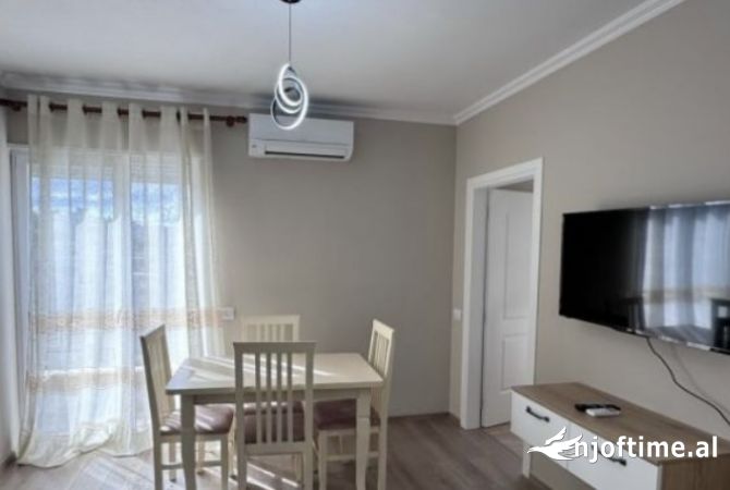 Shtepi me qera 2+1 ne Tirane - 500 Euro