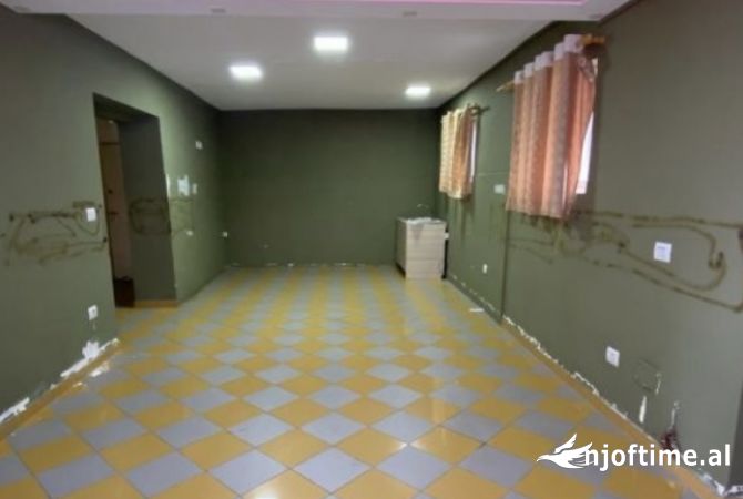 Ambient biznesi me qera 1+1 ne Tirane - 300 Euro
