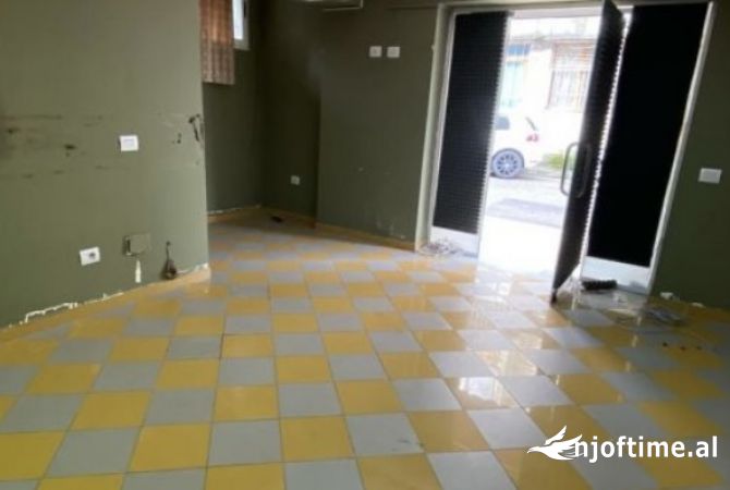 Jepet ambjent biznesi me gera, rr Hamdi Cinoimeri, Kombinat Tirane