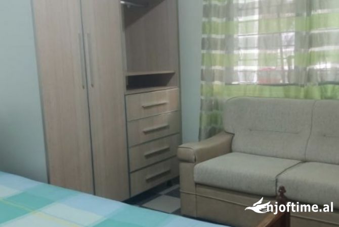Shtepi me qera Garsoniere ne Tirane - 32,000 Leke