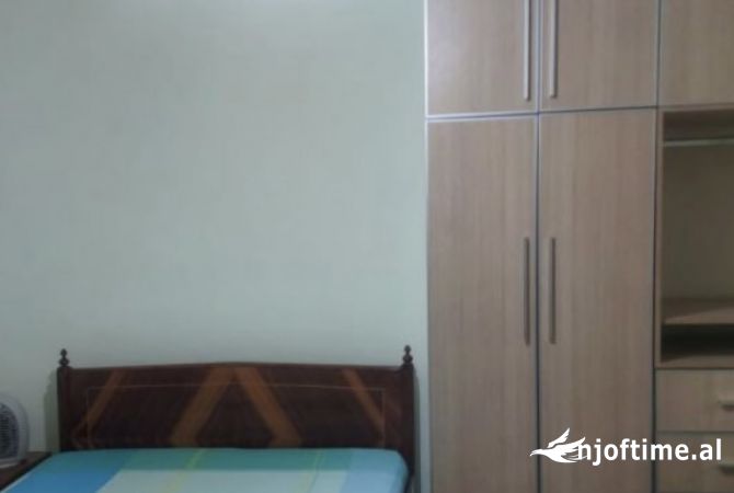 Shtepi me qera Garsoniere ne Tirane - 32,000 Leke