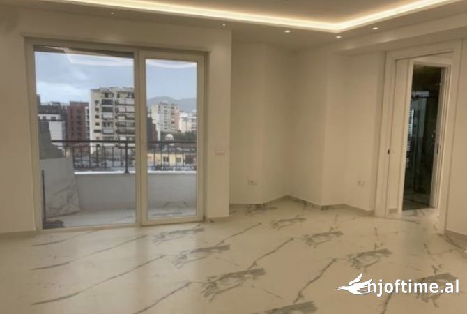 Shtepi me qera 2+1 ne Tirane - 1,050 Euro