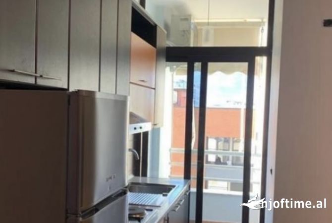 Shtepi me qera Apartament ne Tirane, 1+1, Mobilimi E mobiluar, Pagesa 500  Euro.
