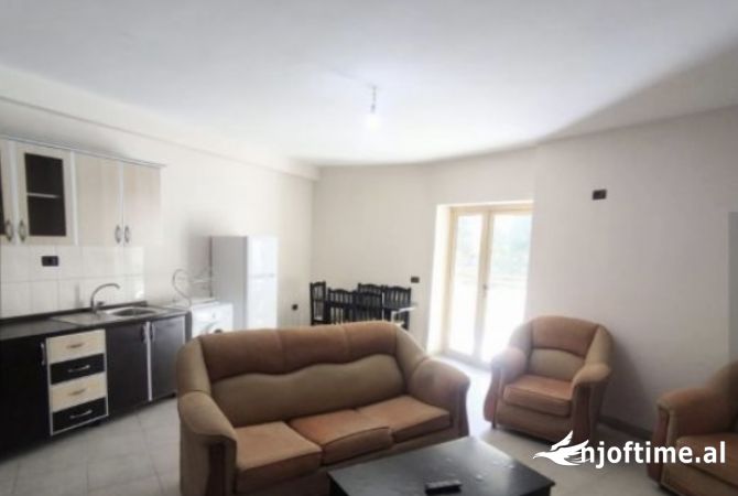Shtepi ne shitje 2+1 ne Tirane - 93,000 Euro