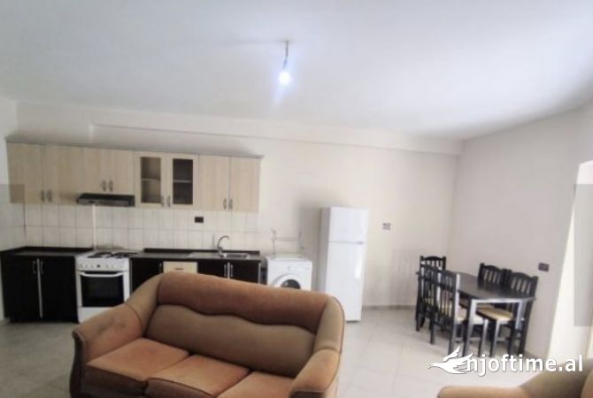 Shtepi ne shitje 2+1 ne Tirane - 93,000 Euro