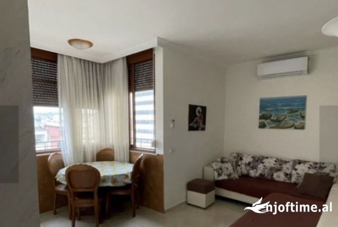 Shtepi me qera 2+1 ne Tirane - 70,000 Leke