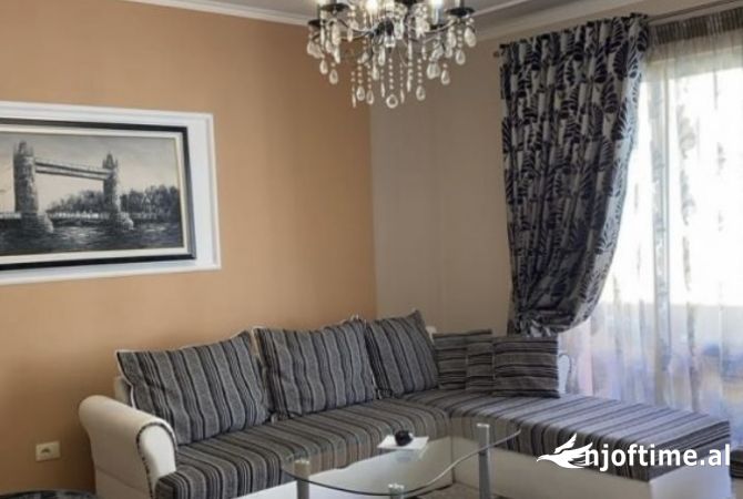 Shtepi me qera 2+1 ne Tirane - 600 Euro