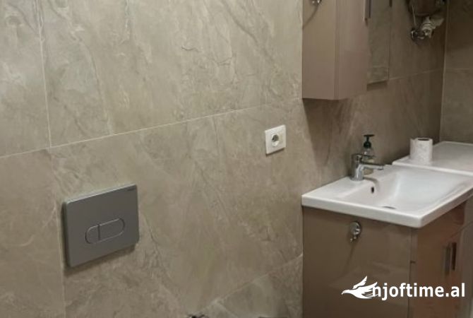 Shtepi me qera 2+1 ne Tirane - 600 Euro