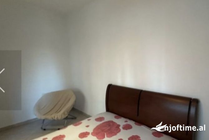 Shtepi me qera Apartament ne Tirane, 2+1, Mobilimi E mobiluar, Pagesa 500  Euro.