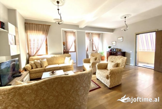 Shtepi ne shitje 2+1 ne Tirane - 230,000 Euro
