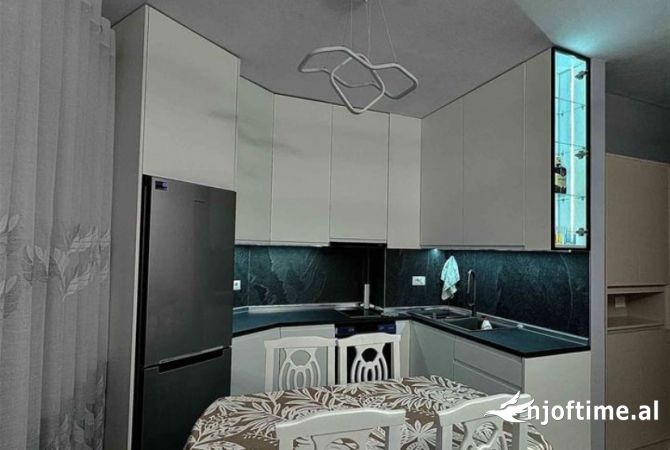 Shtepi me qera Apartament ne Tirane, 1+1, Mobilimi E mobiluar, Pagesa 65,000  Leke.