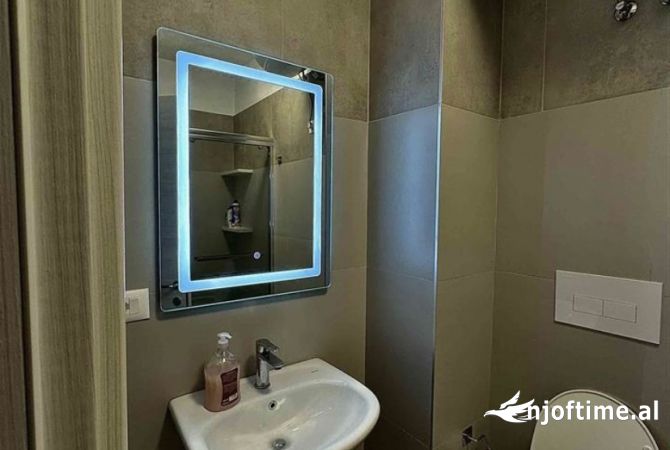 Shtepi me qera Apartament ne Tirane, 1+1, Mobilimi E mobiluar, Pagesa 65,000  Leke.