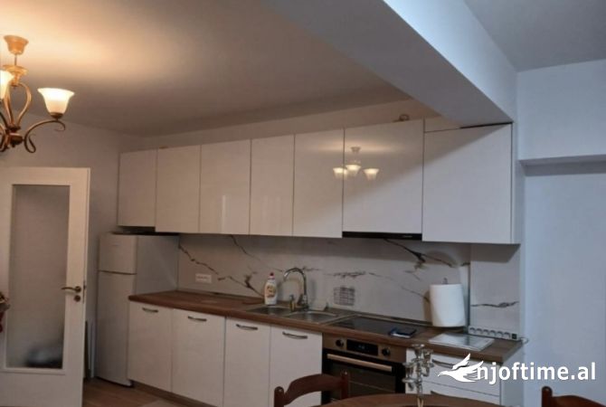 Shtepi me qera 1+1 ne Tirane - 550 Euro
