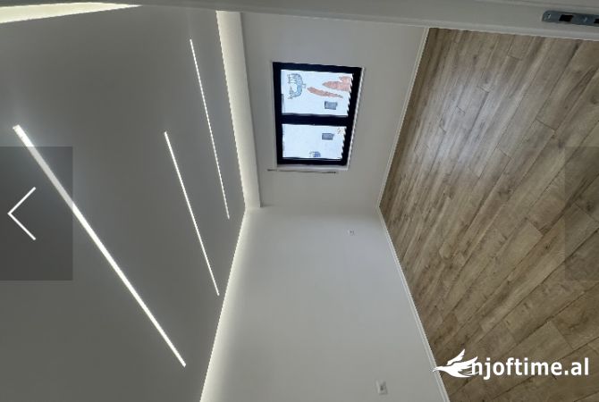 Shtepi ne shitje Apartament ne Tirane, 1+1, Mobilimi E mobiluar, Pagesa 129,000  Euro.