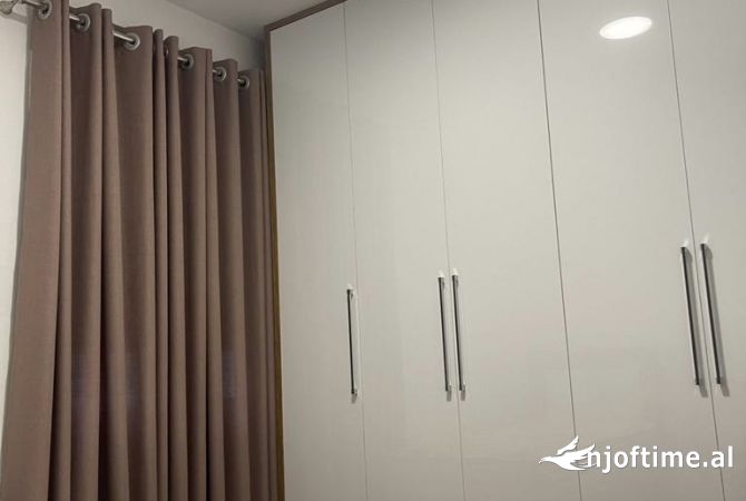 Shtepi me qera Apartament ne Tirane, 2+1, Mobilimi E mobiluar, Pagesa 600  Euro.