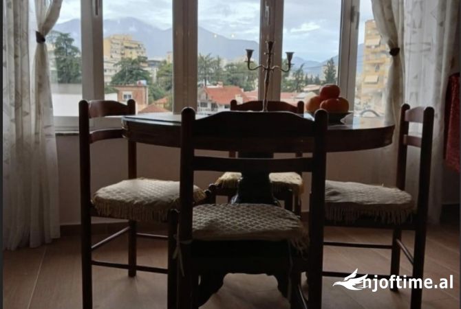 Shtepi me qera 1+1 ne Tirane - 550 Euro