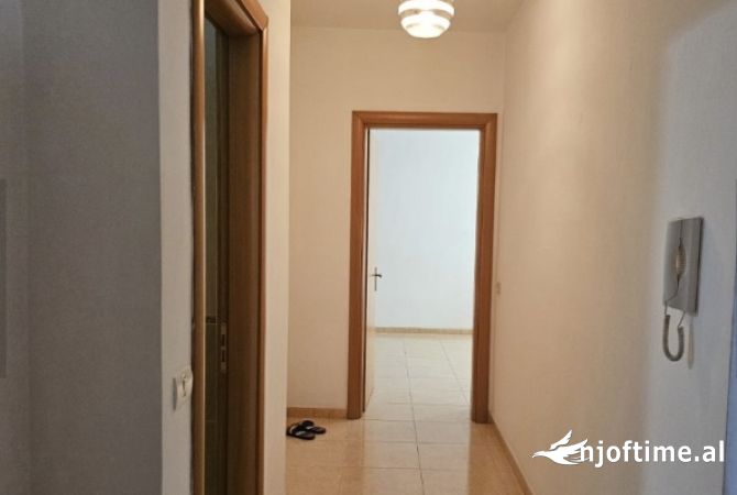 Casa in affitto 2+1 a Tirana - 50,000 Leke