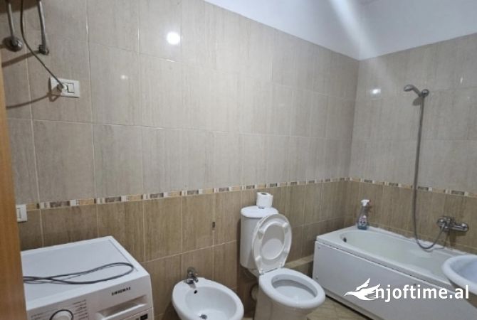 Casa in affitto 2+1 a Tirana - 50,000 Leke