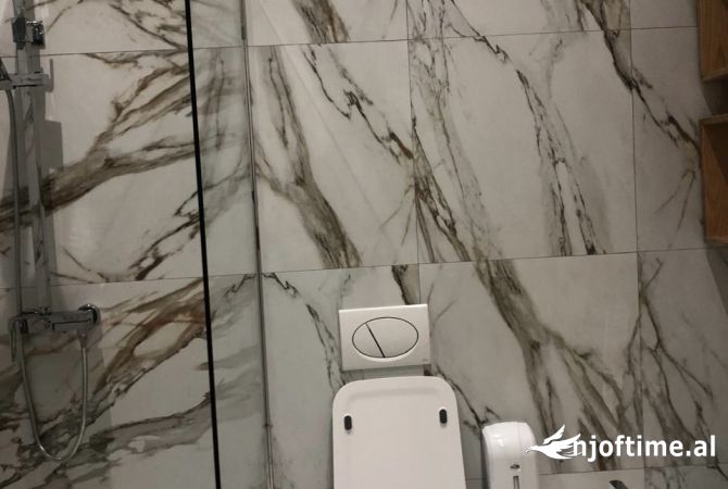 Shtepi me qera Apartament ne Tirane, 1+1, Mobilimi E mobiluar, Pagesa 1,200  Euro.