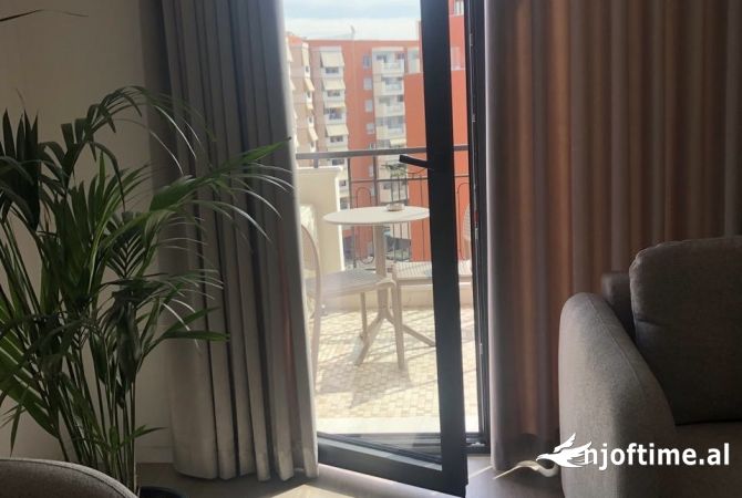 Shtepi me qera Apartament ne Tirane, 1+1, Mobilimi E mobiluar, Pagesa 1,200  Euro.