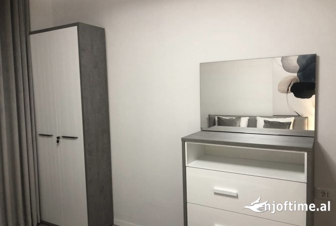 Casa in affitto 1+1 a Tirana - 1,200 Euro
