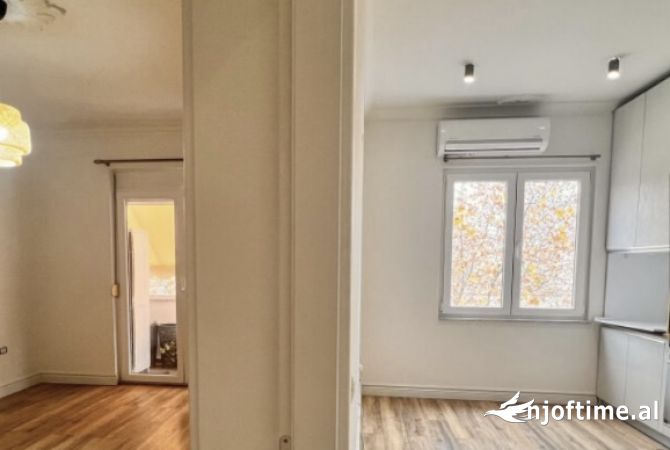 Shtepi me qera Apartament ne Tirane, 2+1, Mobilimi Bosh, pa mobiluar, Pagesa 620  Euro.