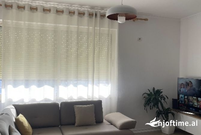 Shtepi me qera 1+1 ne Tirane - 559 Euro