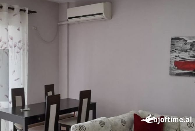 Shtepi me qera 2+1 ne Tirane - 500 Euro