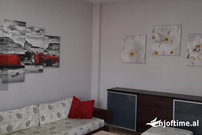 Shtepi me qera 2+1 ne Tirane - 500 Euro