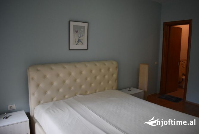 Shtepi me qera 2+1 ne Tirane - 600 Euro