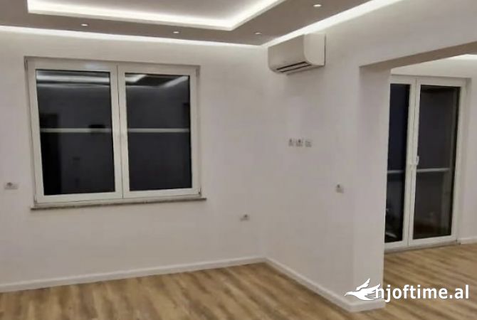 Shtepi me qera 2+1 ne Tirane - 900 Euro