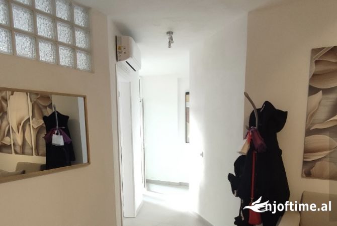 Shtepi me qera 2+1 ne Tirane - 650 Euro
