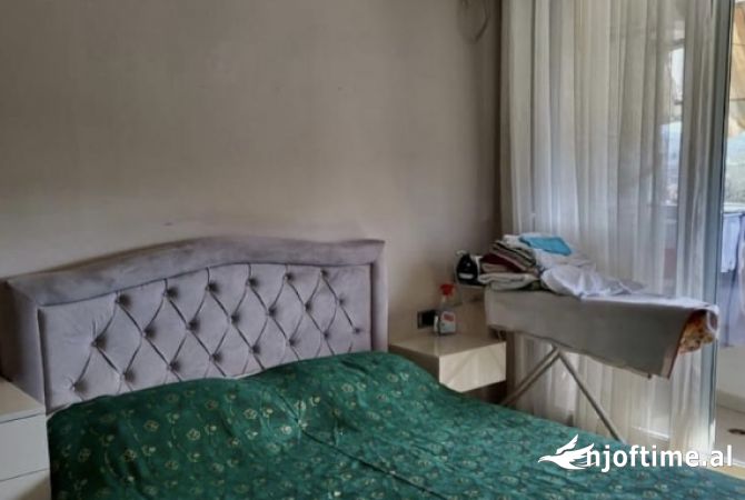 Shtepi me qera 2+1 ne Tirane - 700 Euro