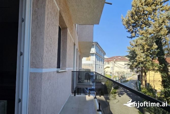 Shtepi me qera 1+1 ne Tirane - 400 Euro