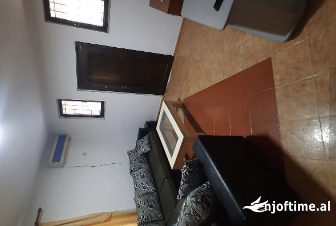 Shtepi me qera 1+1 ne Tirane - 400 Euro