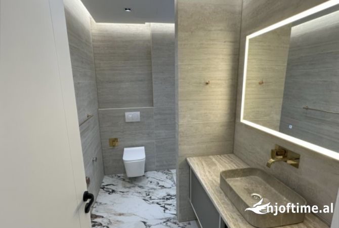 Shtepi me qera Apartament ne Tirane, 2+1, Mobilimi E mobiluar, Pagesa 1,000  Euro.