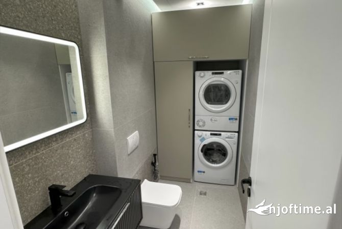 Shtepi me qera Apartament ne Tirane, 2+1, Mobilimi E mobiluar, Pagesa 1,000  Euro.