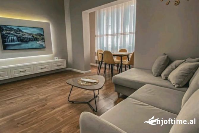 Shtepi ne shitje 1+1 ne Tirane - 250,000 Euro