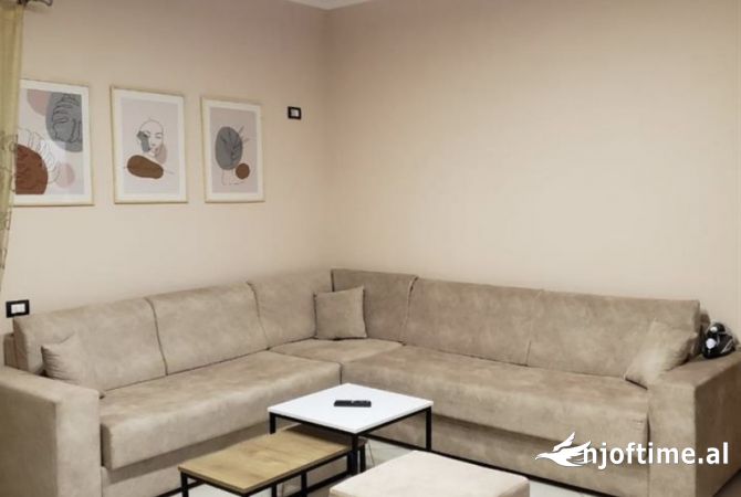 Shtepi me qera 2+1 ne Tirane - 45,000 Leke