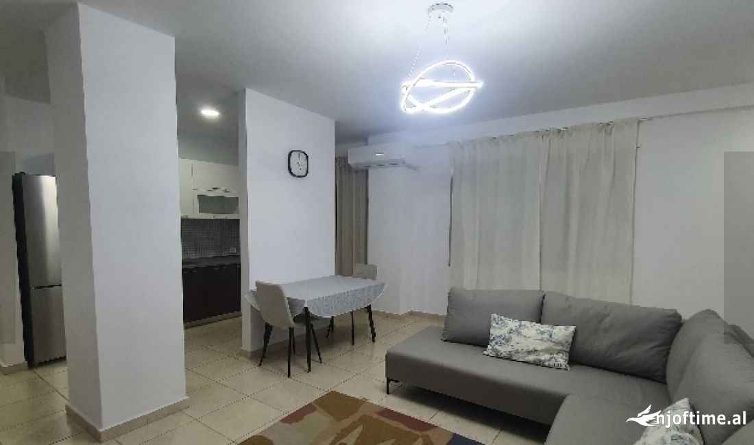 Shtepi me qera Apartament ne Tirane, 2+1, Mobilimi E mobiluar, Pagesa 63,000  Leke.