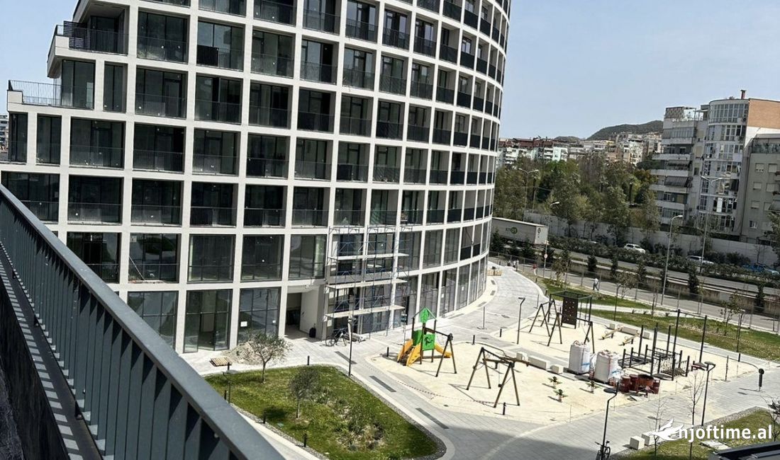 Shtepi me qera Apartament ne Tirane, 2+1, Mobilimi Bosh, pa mobiluar, Pagesa 1,300  Euro.