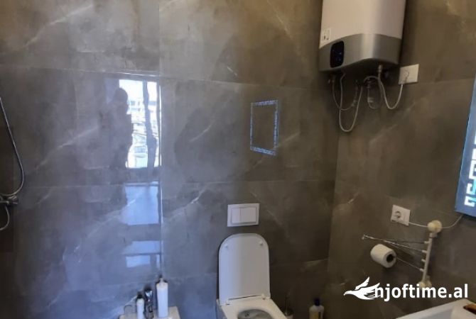 Shtepi me qera 3+1 ne Tirane - 1,500 Euro