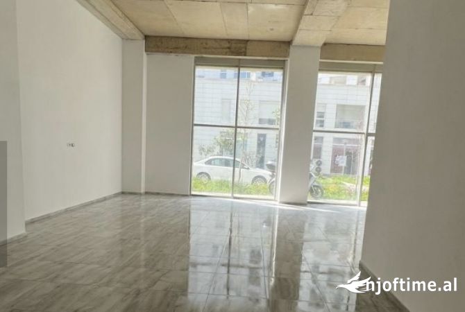 Dyqan me qera - Siri Kodra