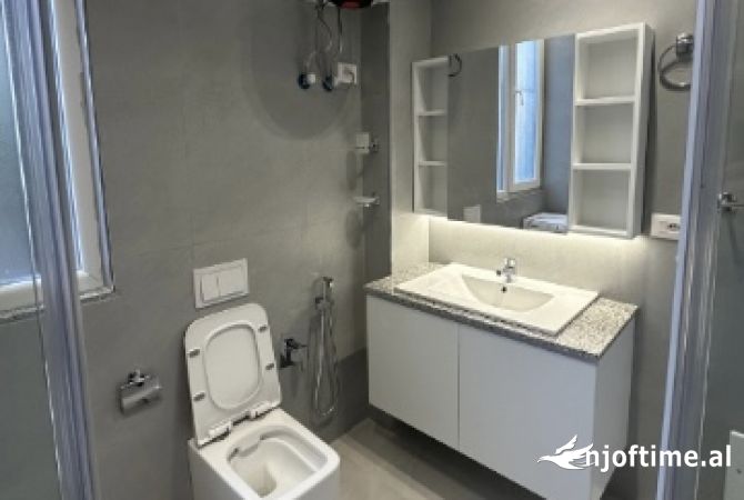 Shtepi me qera 2+1 ne Tirane - 600 Euro