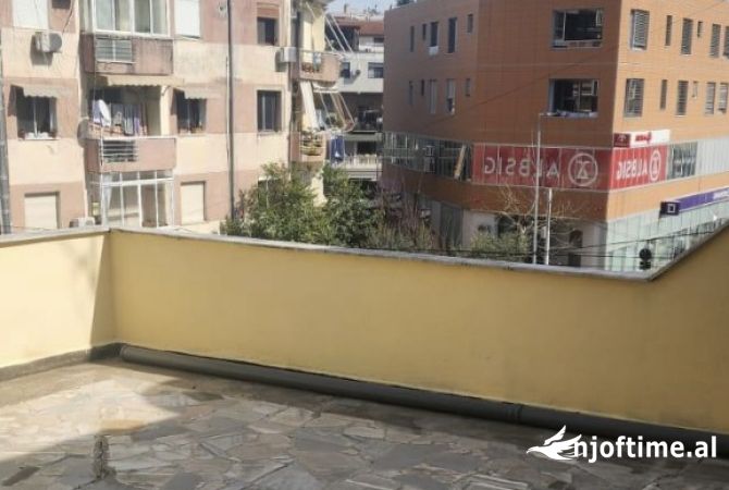 Shtepi me qera Apartament ne Tirane, 1+1, Mobilimi E mobiluar, Pagesa 650  Euro.