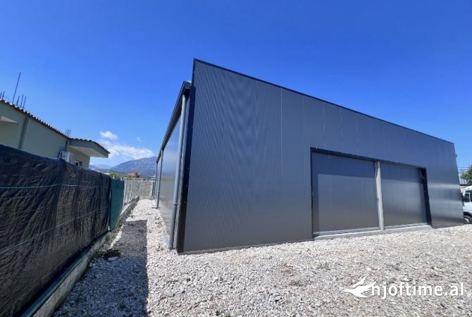 Ambient biznesi me qera 4+1 ne Tirane - 1,500 Euro