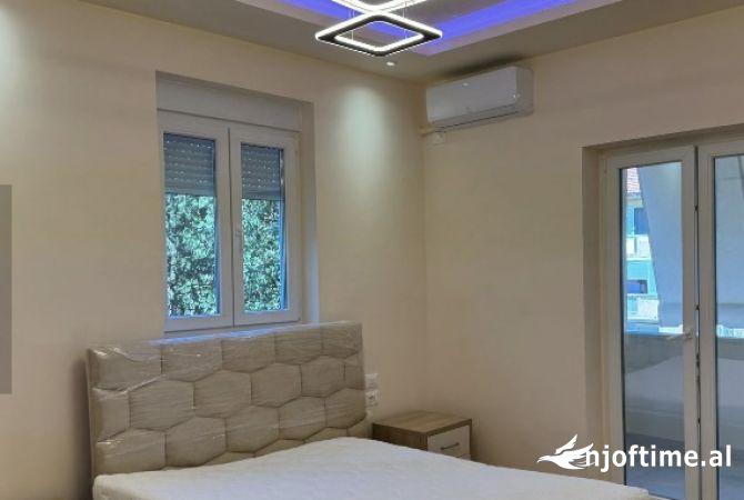 Shtepi me qera 1+1 ne Tirane - 60,000 Leke