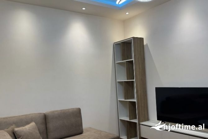 Shtepi me qera 1+1 ne Tirane - 60,000 Leke