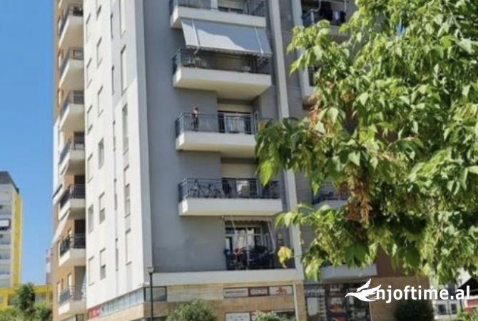 Shtepi me qera Apartament ne Tirane, 2+1, Mobilimi E mobiluar, Pagesa 760  Euro.