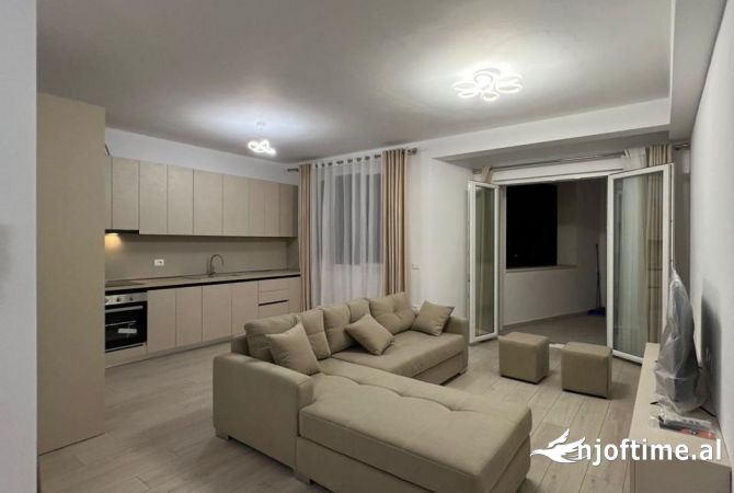 Shtepi me qera Apartament ne Tirane, 2+1, Mobilimi E mobiluar, Pagesa 65,000  Leke.